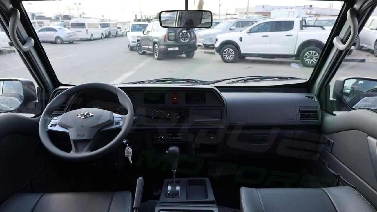 سي إم سي D 260 ( Only For Export ) Window Van 2.4L RWD 2025 GCC BRAND NEW