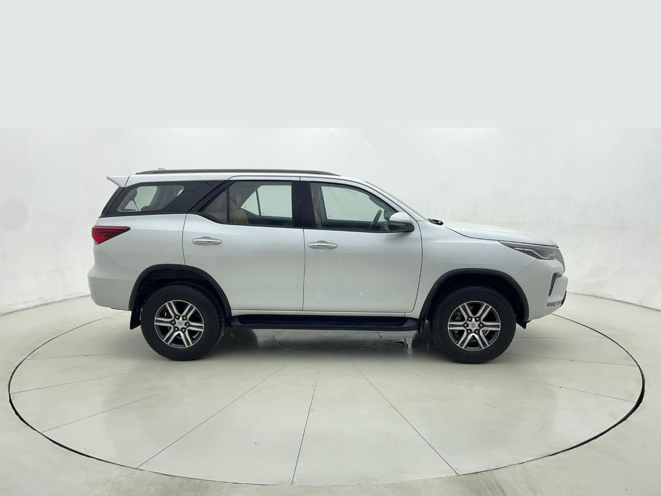 Toyota Fortuner 2.7L 2023 | 0 DP | 1497/Month | 30 Day Return | Service History
