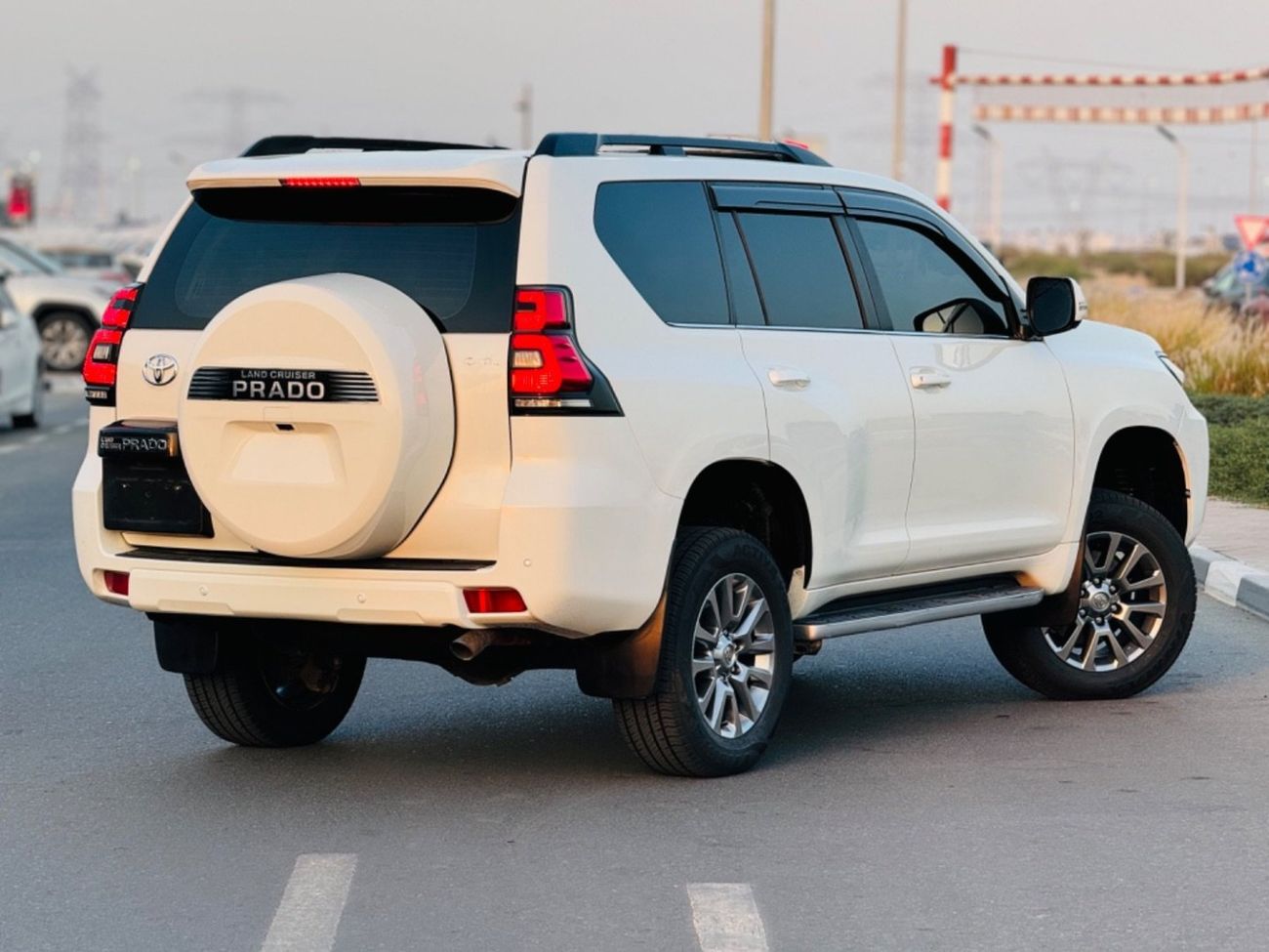 تويوتا برادو TXL limited top of the range  RHD