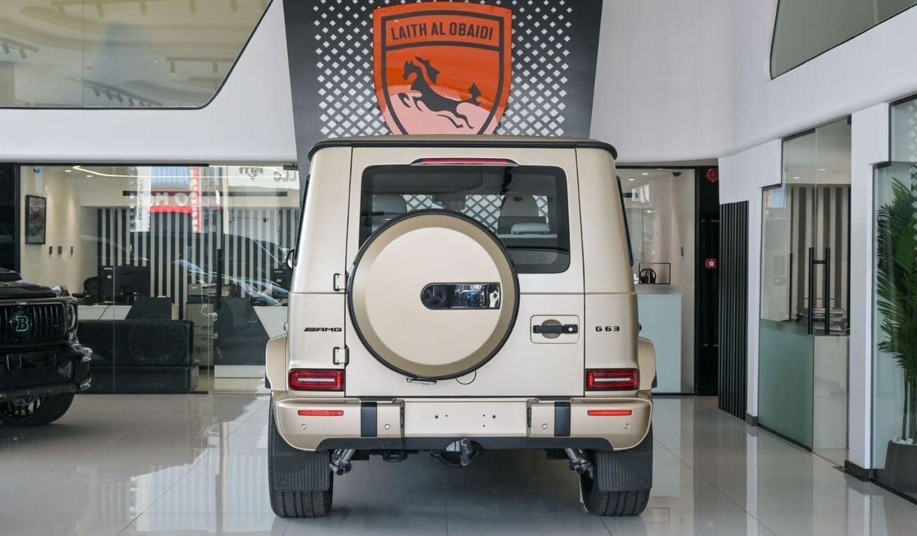 Mercedes-Benz G 63 AMG Mercedes G63 AMG - Gold Magno Color - Carbon Fiber - Rear Entertainment System - Excellent Condition