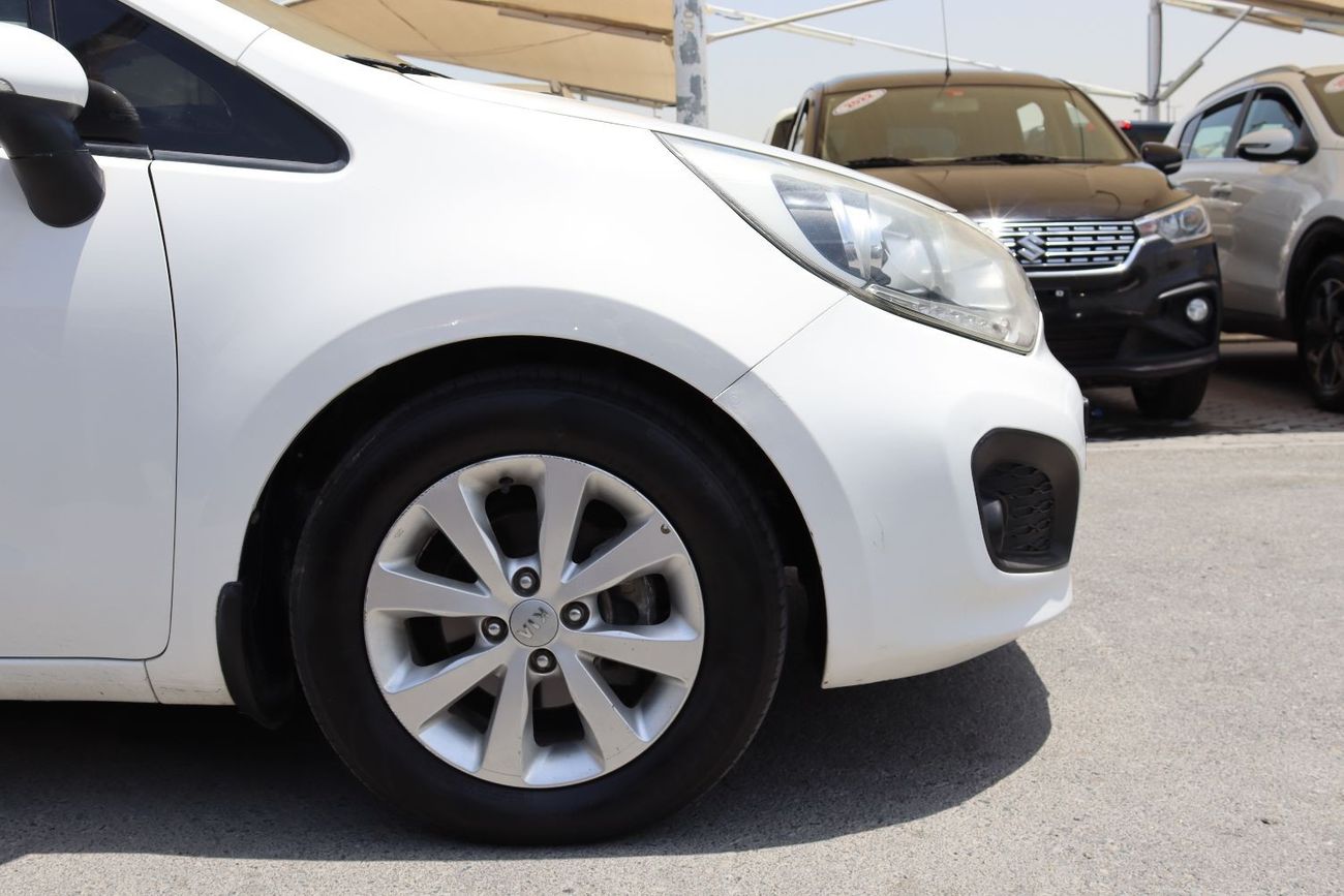 Kia Rio ACCIDENTS FREE - GCC - ENGINE 1400 CC - EXCELLENT CONDITION INSIDE OUT