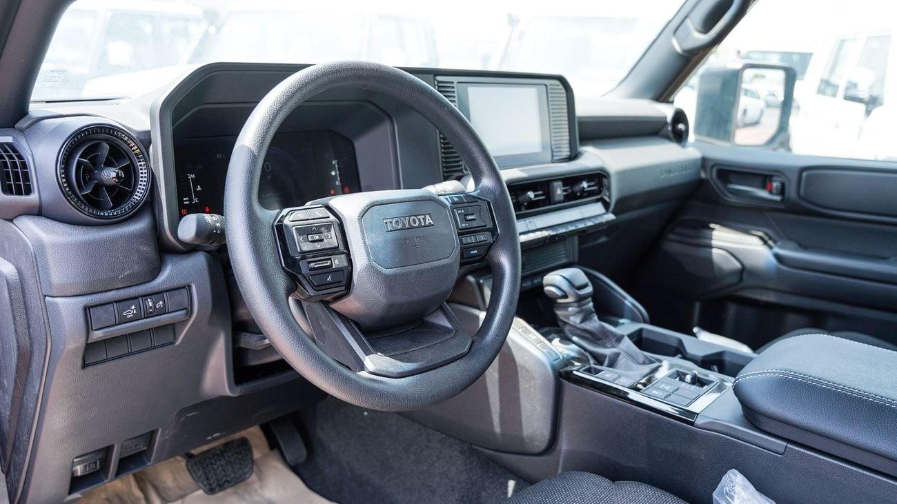 تويوتا برادو TOYOTA PRADO URBAN 2.4 PETROL 2025