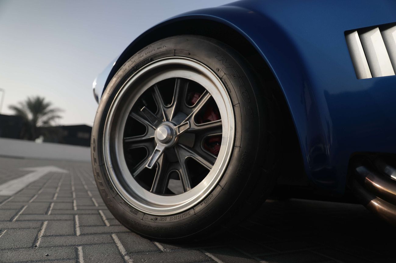 AC Cobra Factory Five