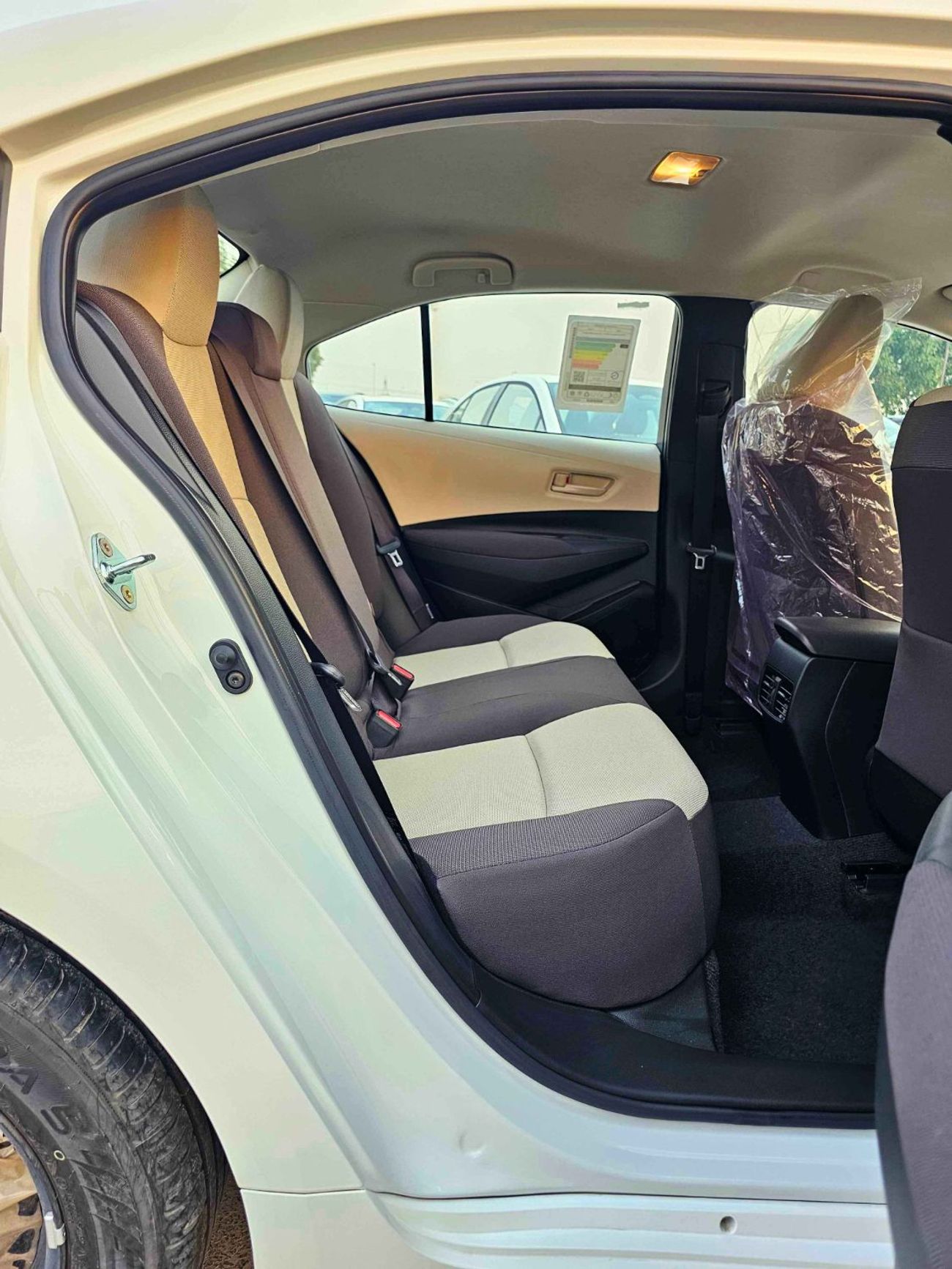 تويوتا كورولا XLI E / 1.6L V4 PETROL / DVD / REAR PARKING SENSOR (CODE # XLI E)