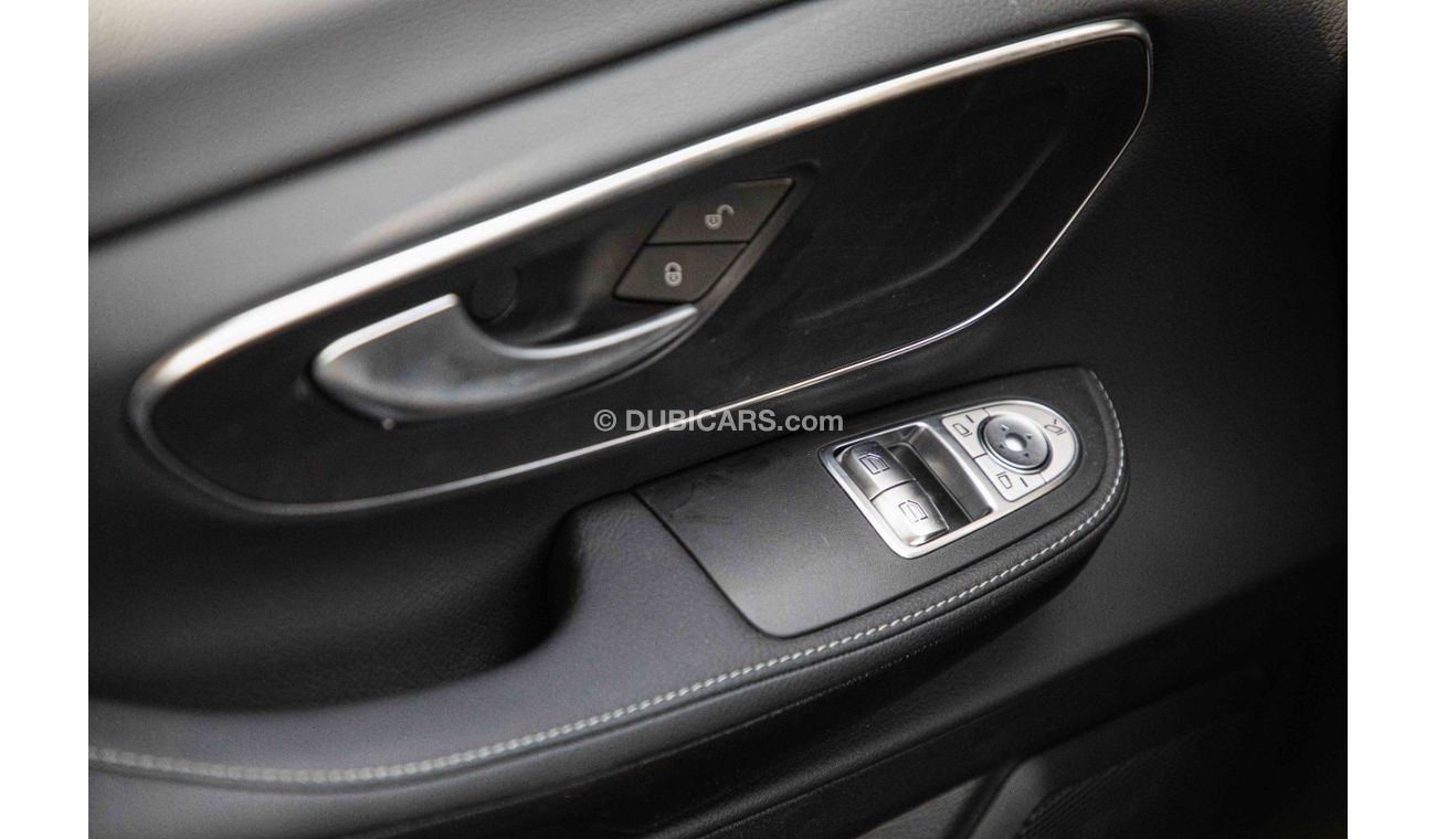 Mercedes-Benz V 250 2023 MBZ V250 2.0 8 SEATER P AT - Black inside black