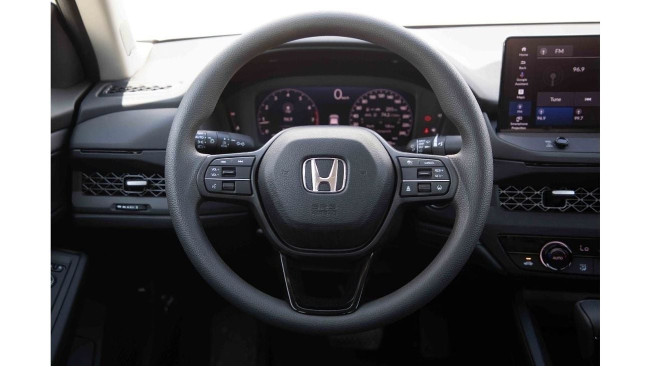 هوندا أكورد هوندا أكورد 2023 1.5T EX - فضي معدني من الداخل أسود