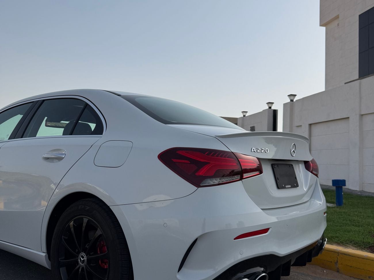 مرسيدس بنز A 220