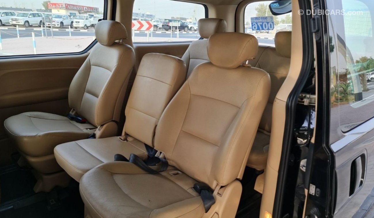 Hyundai H-1 9 Seats Leather/Alloy  Full Option 2016 GCC Partial Service History