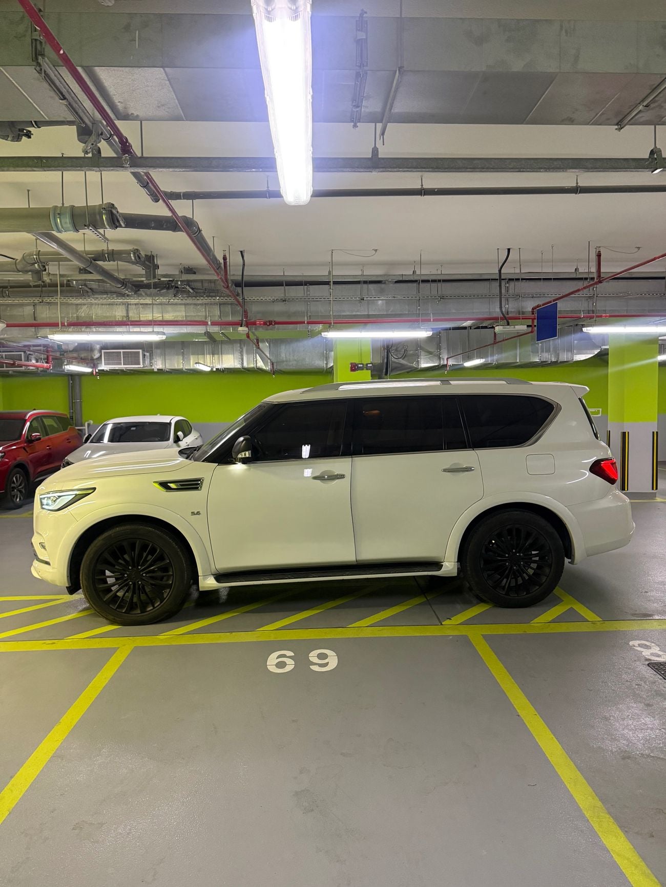 Infiniti QX80 LUXE PROACTIVE