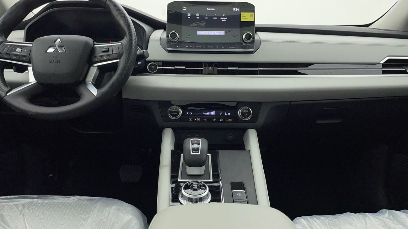 Mitsubishi Outlander MIDLINE WITH SUNROOF 2.5 | Zero Down Payment | Home Test Drive