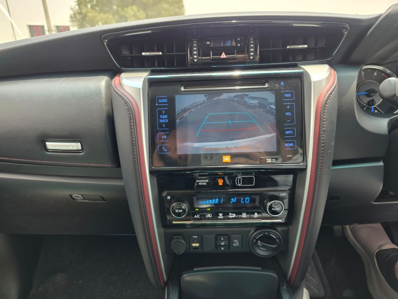 Toyota Fortuner diesel 2,8 liter right hand drive leather power seats with back camera