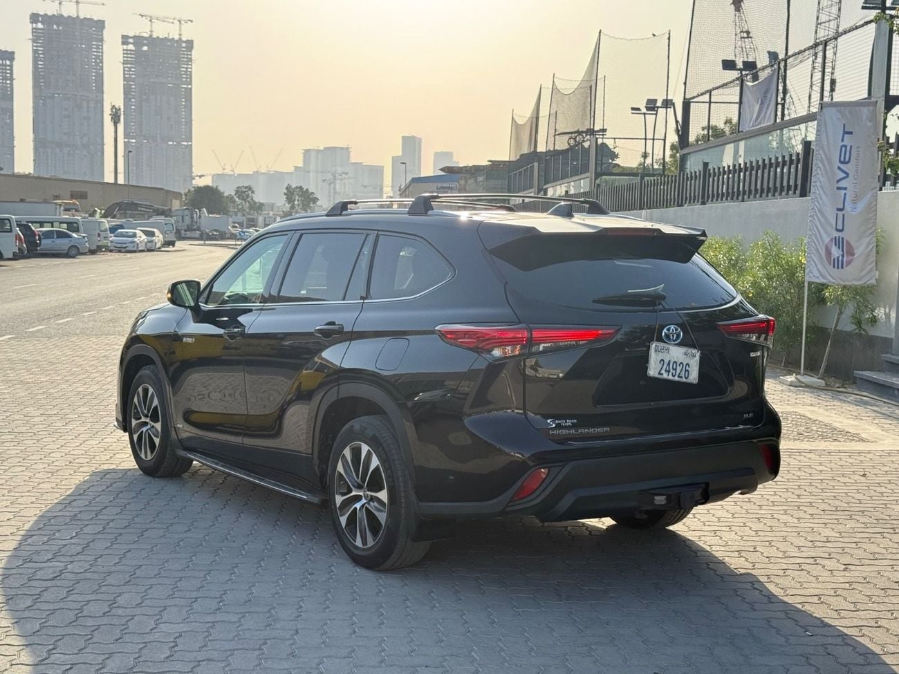 Toyota Highlander XLE HYBRID 2020 FULL OPTION 7 SEATS CANADA SPEC EXCELLENT CONDITION