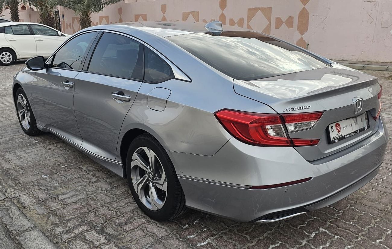 Honda Accord EX 1.5L