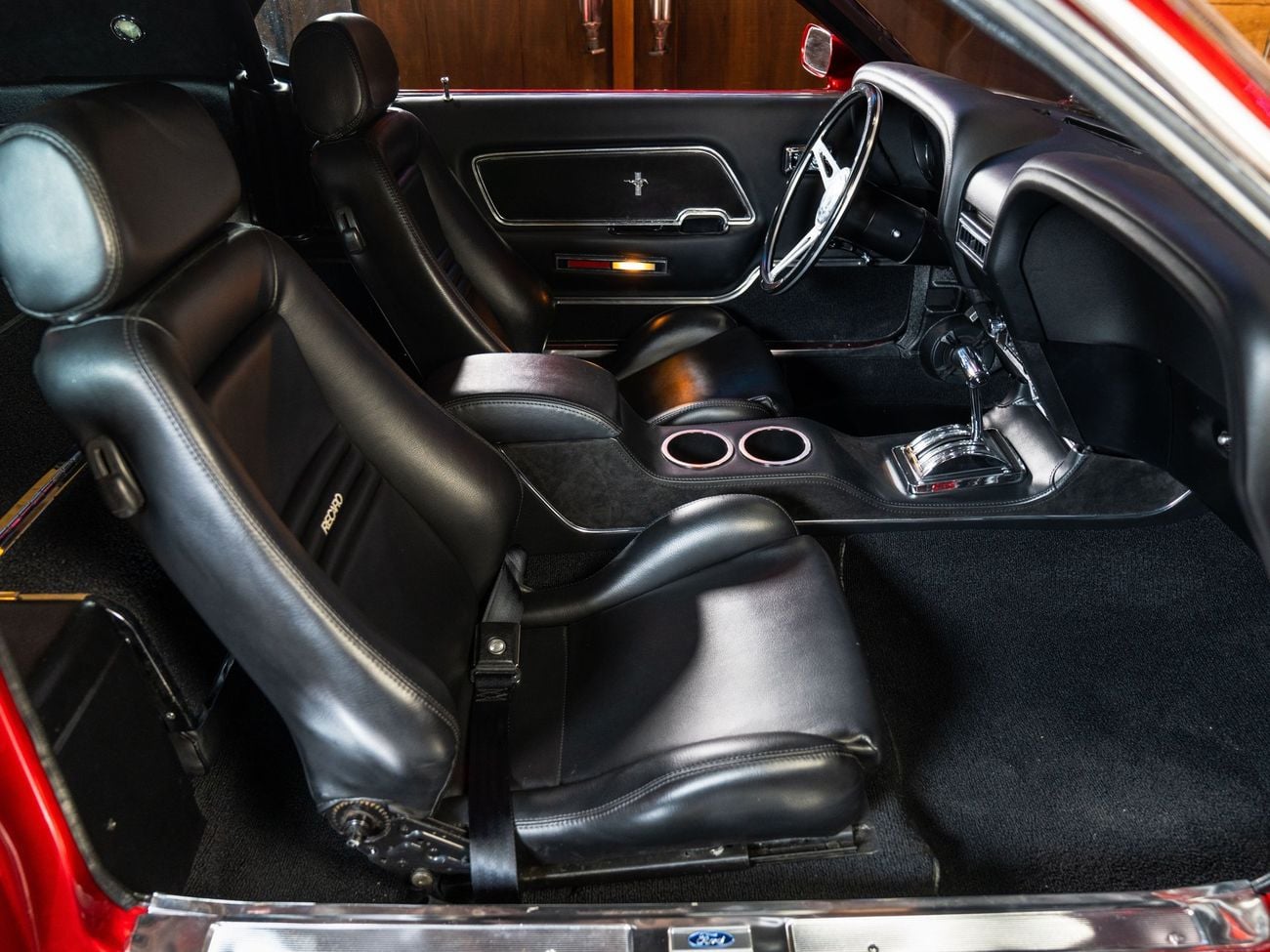 فورد موستانج Fastback Supercharged Predator GT500 Motor Pro Touring Restomod