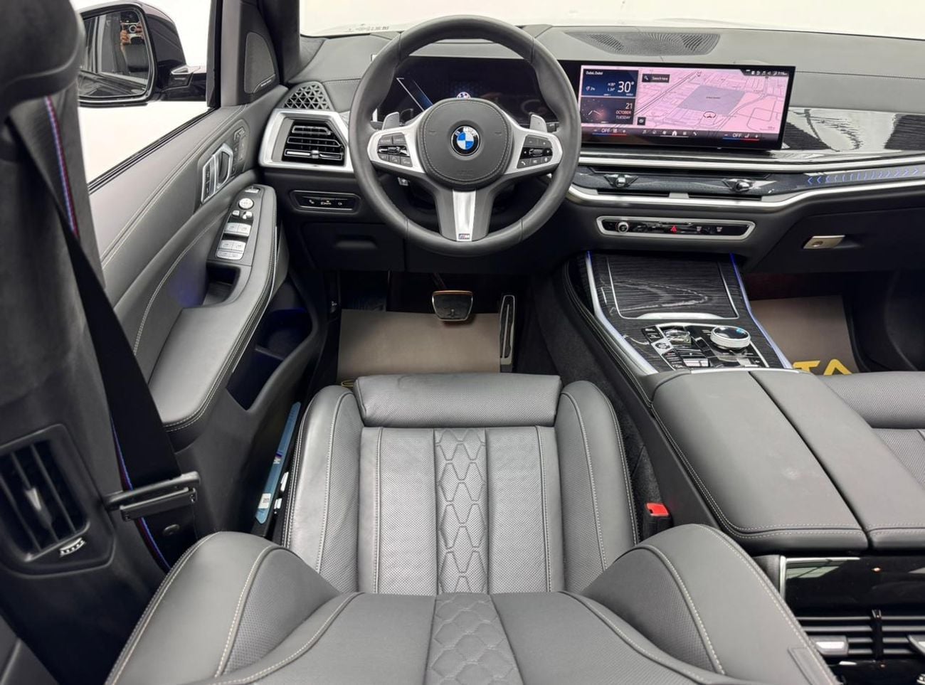 بي أم دبليو X7 2025 BMW X7 xDrive40i M-Sport Pro, 2030 BMW Warranty + Service Pack, Low Km, Fully Loaded, GCC