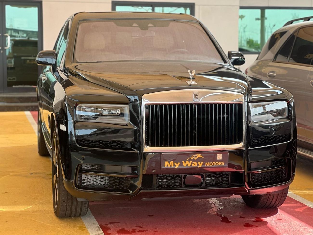 Rolls-Royce Cullinan ROLLS-ROYCE CULLINAN BLACK BADGE