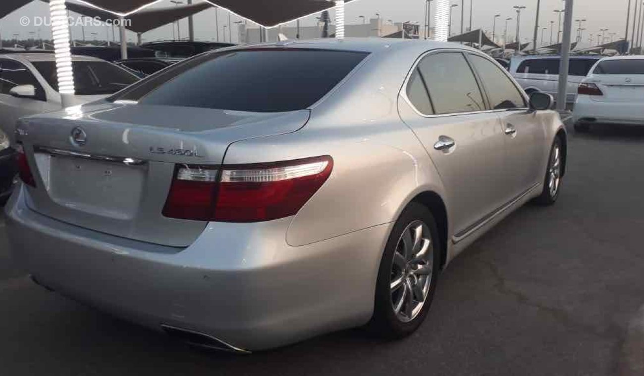 Lexus LS460