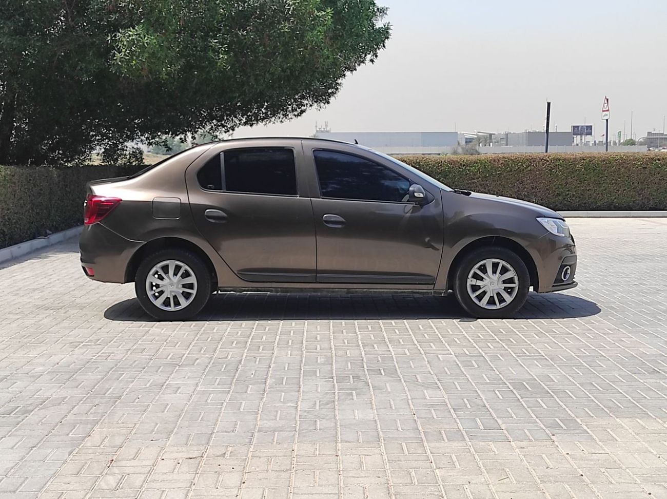 Renault Symbol Renault symbol 2020 Gcc full automatic