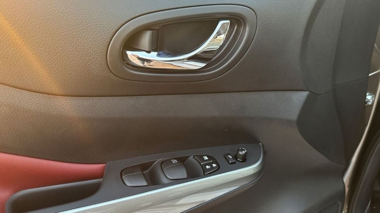 نيسان إكستيرا نيسان اكستيرا 2.5 لتر رباعي الدفع - 7 مقاعد (للتصدير فقط)