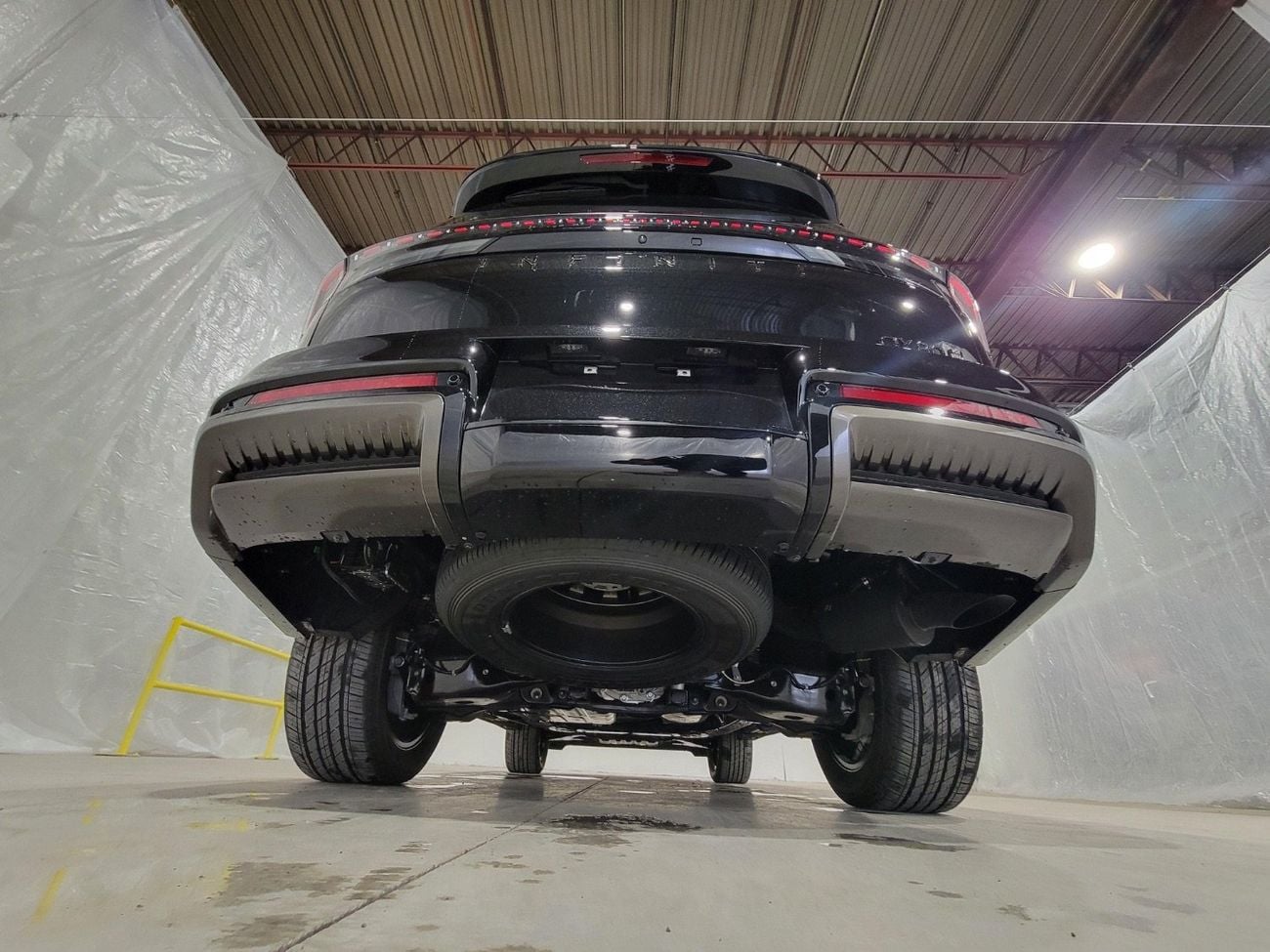 Infiniti QX80 Autograph Captain Chairs 3.5L