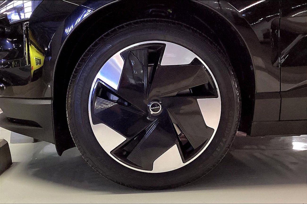 فولفو EX30 Plus | Carnival Sale • UP TO AED 20,000 OFF | شامل الضمان | 0 ﺪﻔﻋﺓ ﺃﻮﻟﻯ