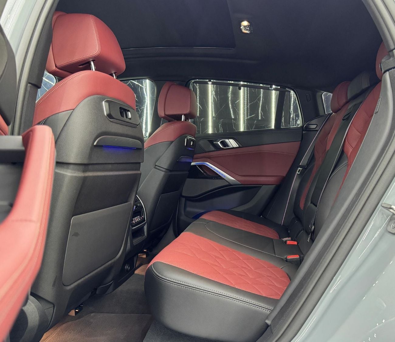 بي أم دبليو X6 xDrive40i Luxury M Sport Package 3.0L ***Appointment Only***  - AED 4,997 / Month with a 20% Down Pa