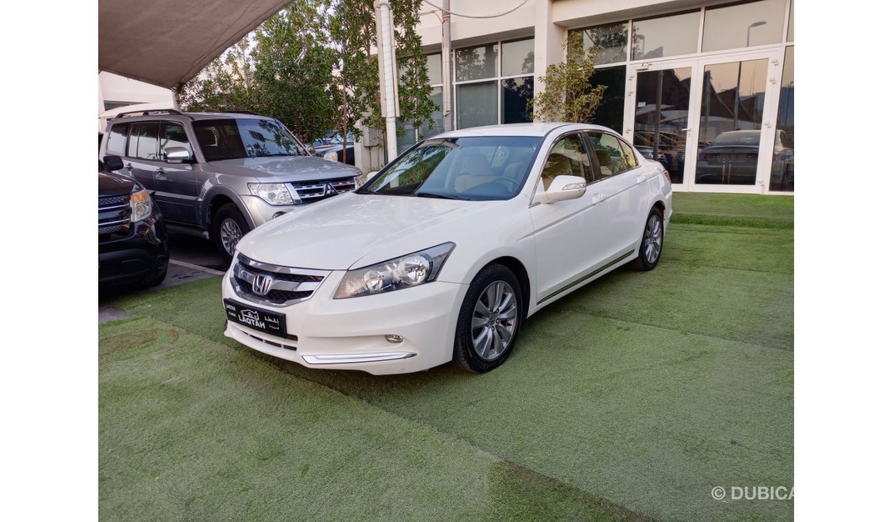 Honda Accord GCC 2012 model, cruise control, sensors, wheels, in excellent condition, you do not need any expense