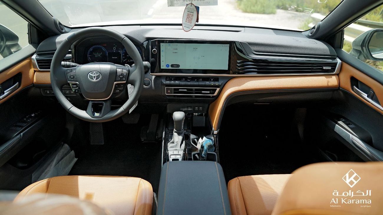 تويوتا كامري Lumiere 2.5L Hybrid - GCC Specs - Radar - Head Up Display - 360 Camera -  Touch Control Rear Seats