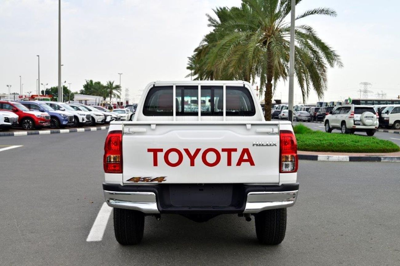 Toyota Hilux 2.7L 4wd Mid option