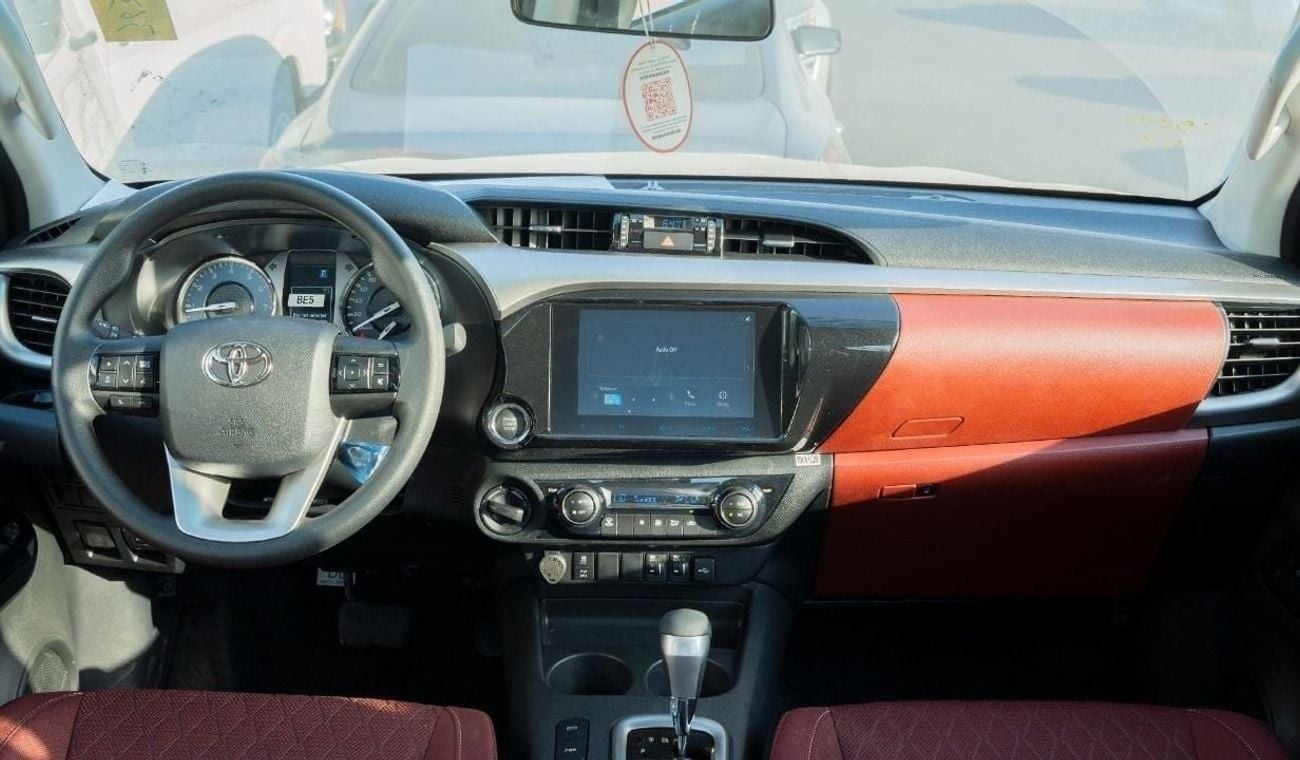 تويوتا هيلوكس 2025 Toyota Hilux 4x4 2.7L petrol AT with cooling seats Full option GCC Specs (Export Price)