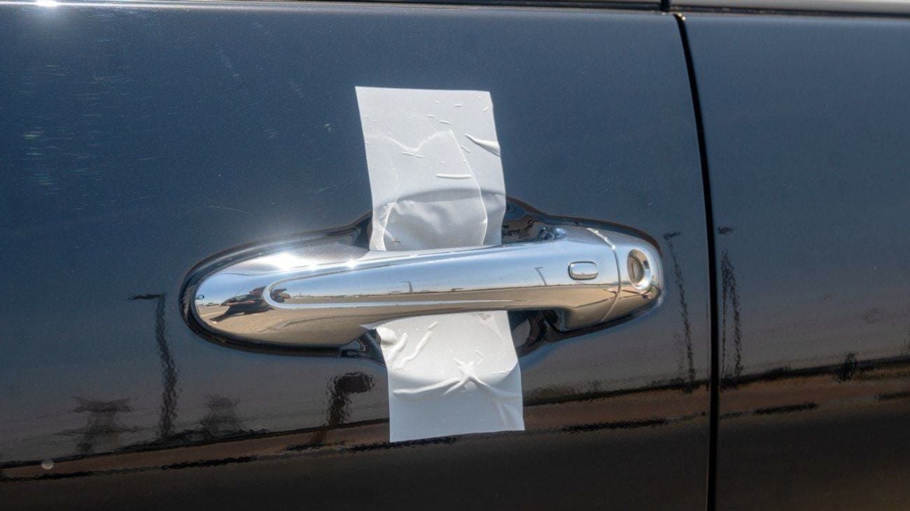 تويوتا هيلوكس SR5 4.0L Petrol 6 Cylinder