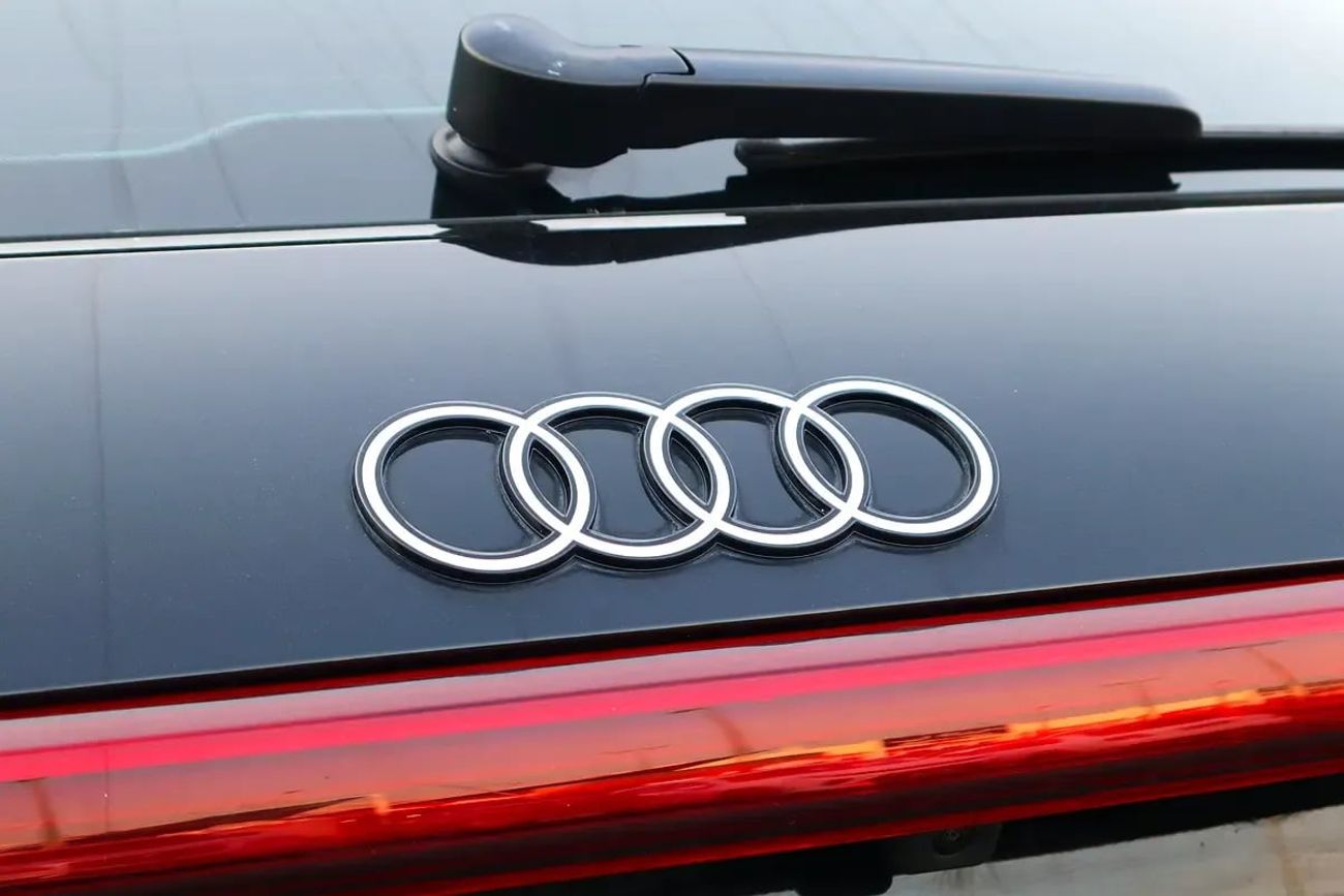 أودي Q8 إي ترون 55 ADVANCED Audi Q8 2024 مواصفات خليجية