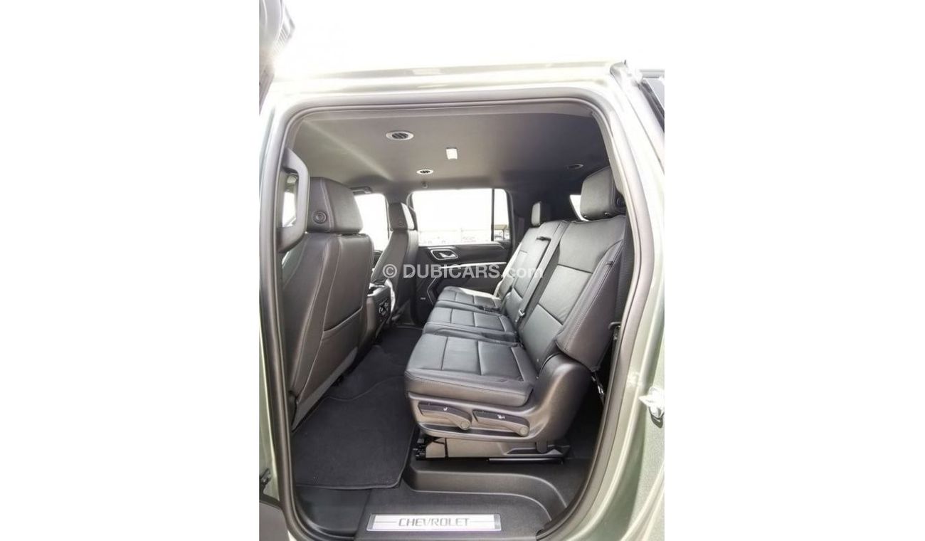 Chevrolet Suburban Chevrolet LT Suburban - 2023 - Green