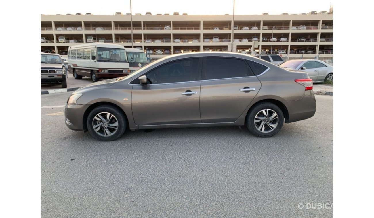 Nissan Sentra 1.8L V4 2015 GCC SPECIFICATION CLEAN CAR