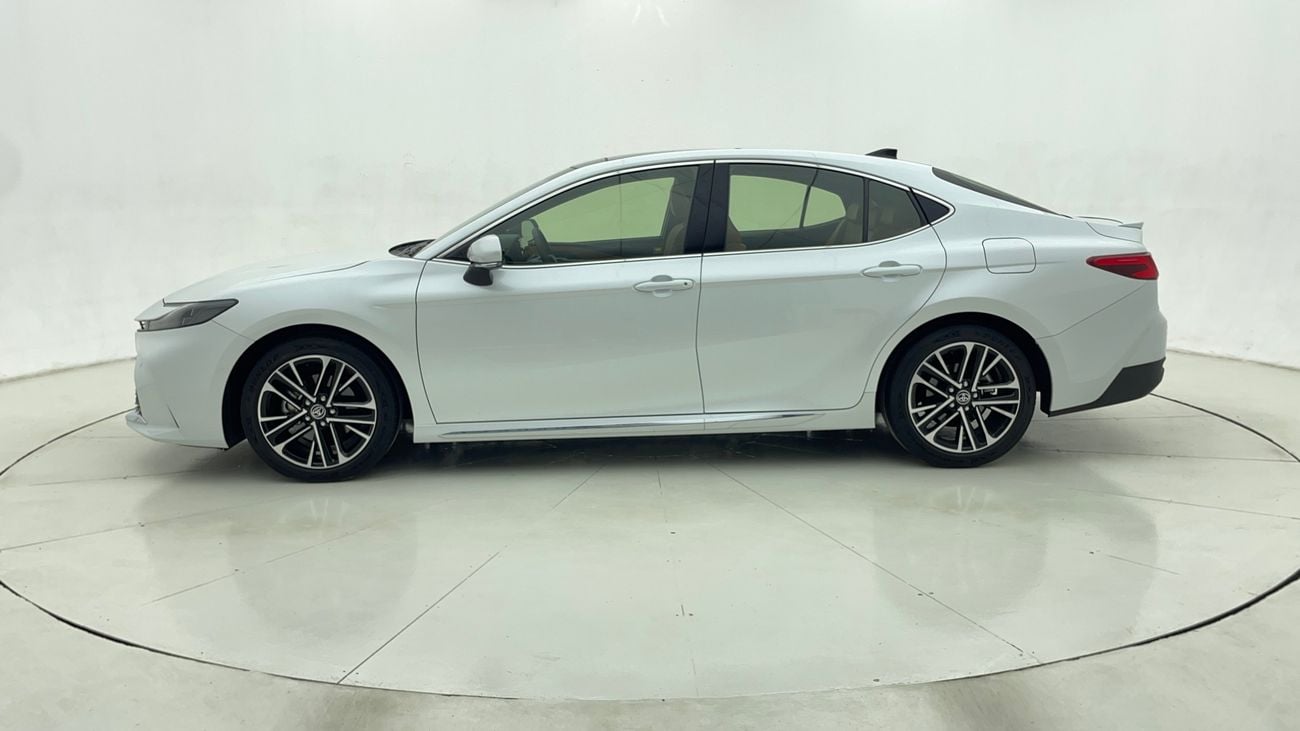 Toyota Camry 2025 GLE | AED 1664/Month | 0 DP | 30 Day Return | Warranty | Service History