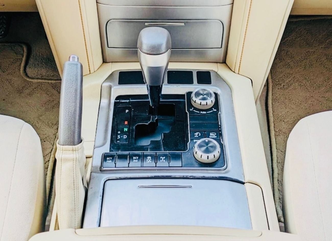 Toyota Land Cruiser Toyota landcuriser GXR V8 2019 Diesel