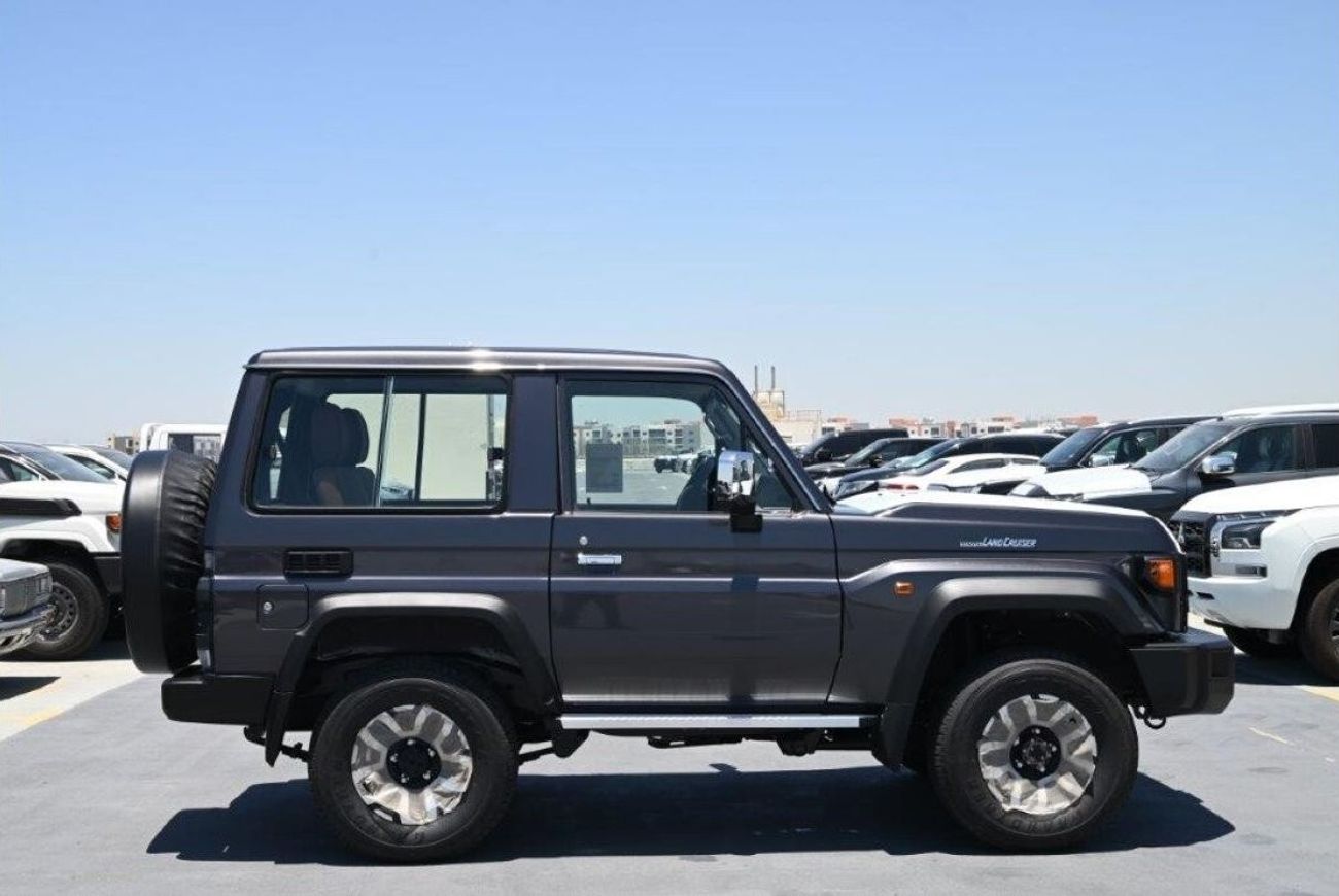 تويوتا لاند كروزر 70 4.0L LAND CRUISER 70 HARD TOP 3DR 2024