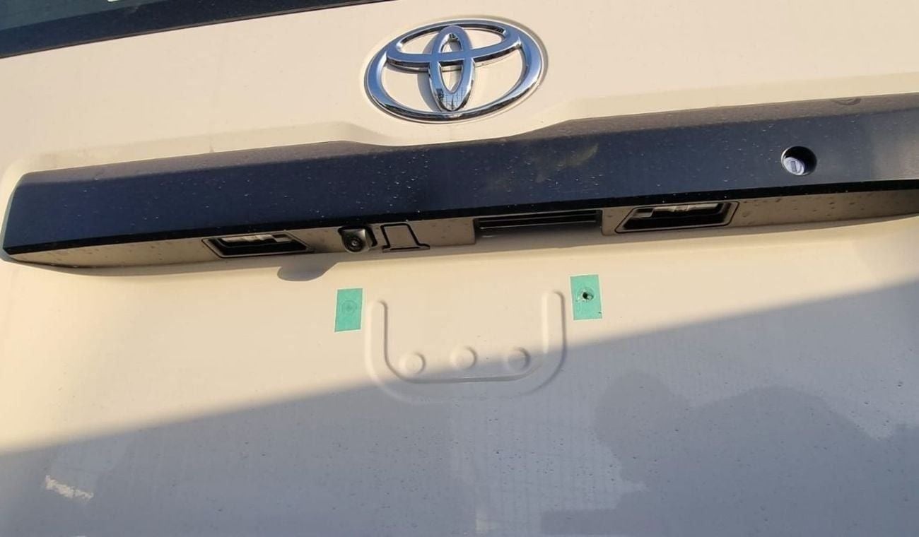 تويوتا هاياس TOYOTA HIACE HIGHROOF 2.8L DIESEL M/T 2025