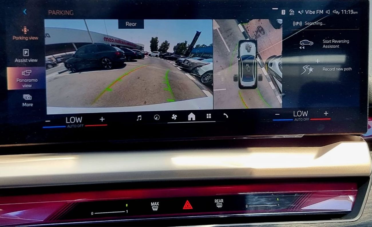 BMW 520i i M Sport 5 Years W&S 2024 GCC