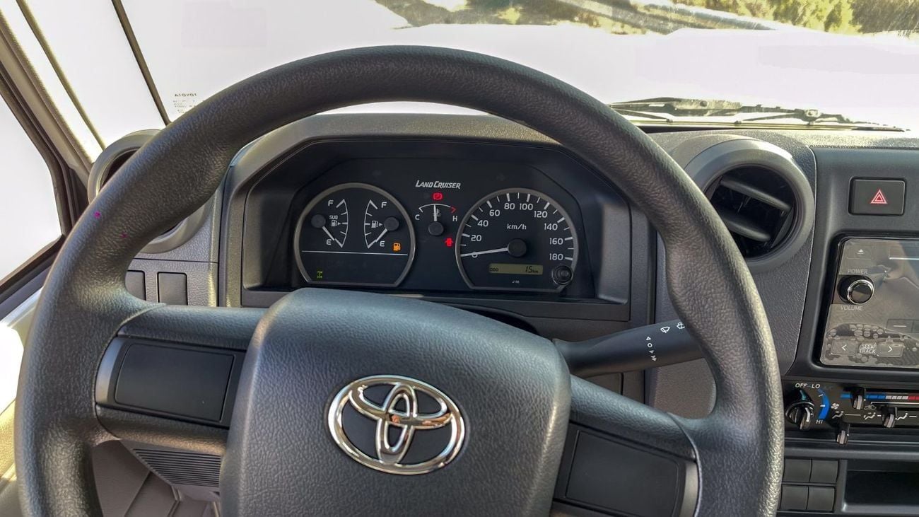 تويوتا لاند كروزر 70 LC 78 HARDTOP 2.8L MT TOYOTA LC 78 4.2 V6 DSL 3 DOOR HTOP 2025 MODEL