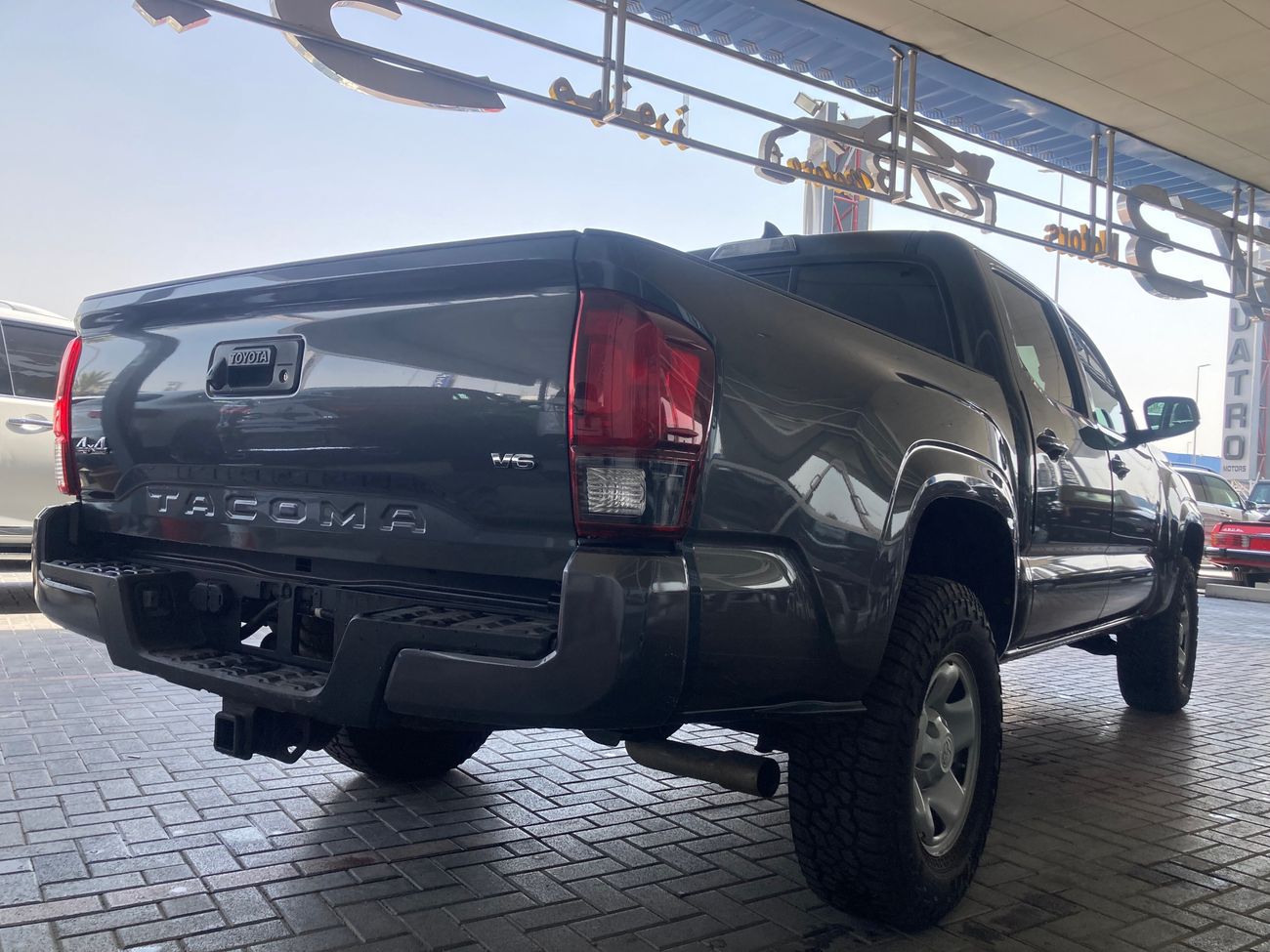 Toyota Tacoma SR5- 3.5L - 4X4 Automatic