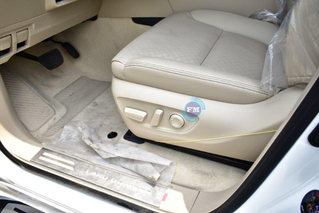 Toyota Land Cruiser 300 VXR V6 3.5L Twin Turbo Petrol 7 Seat Automatic