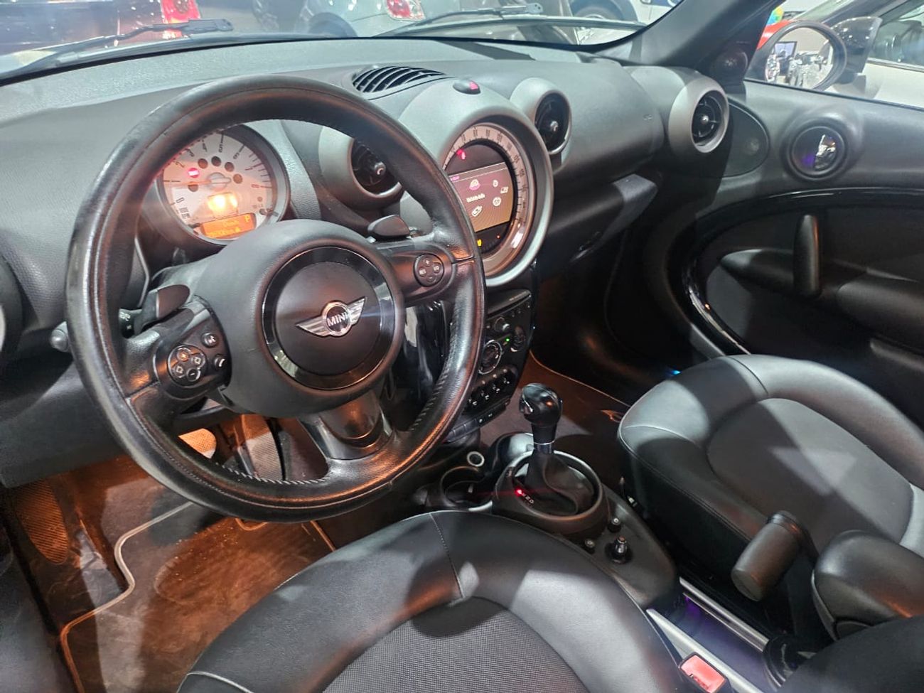 Mini Cooper Countryman low milage