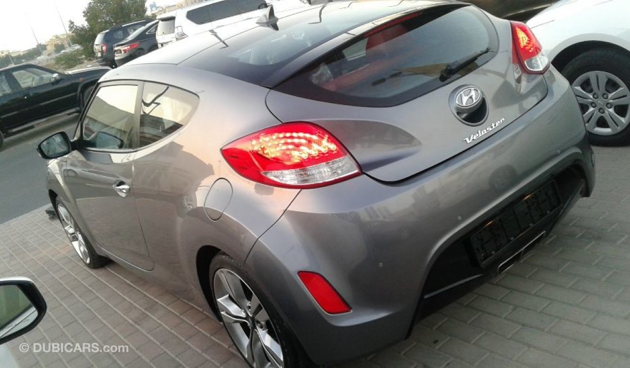 Hyundai Veloster