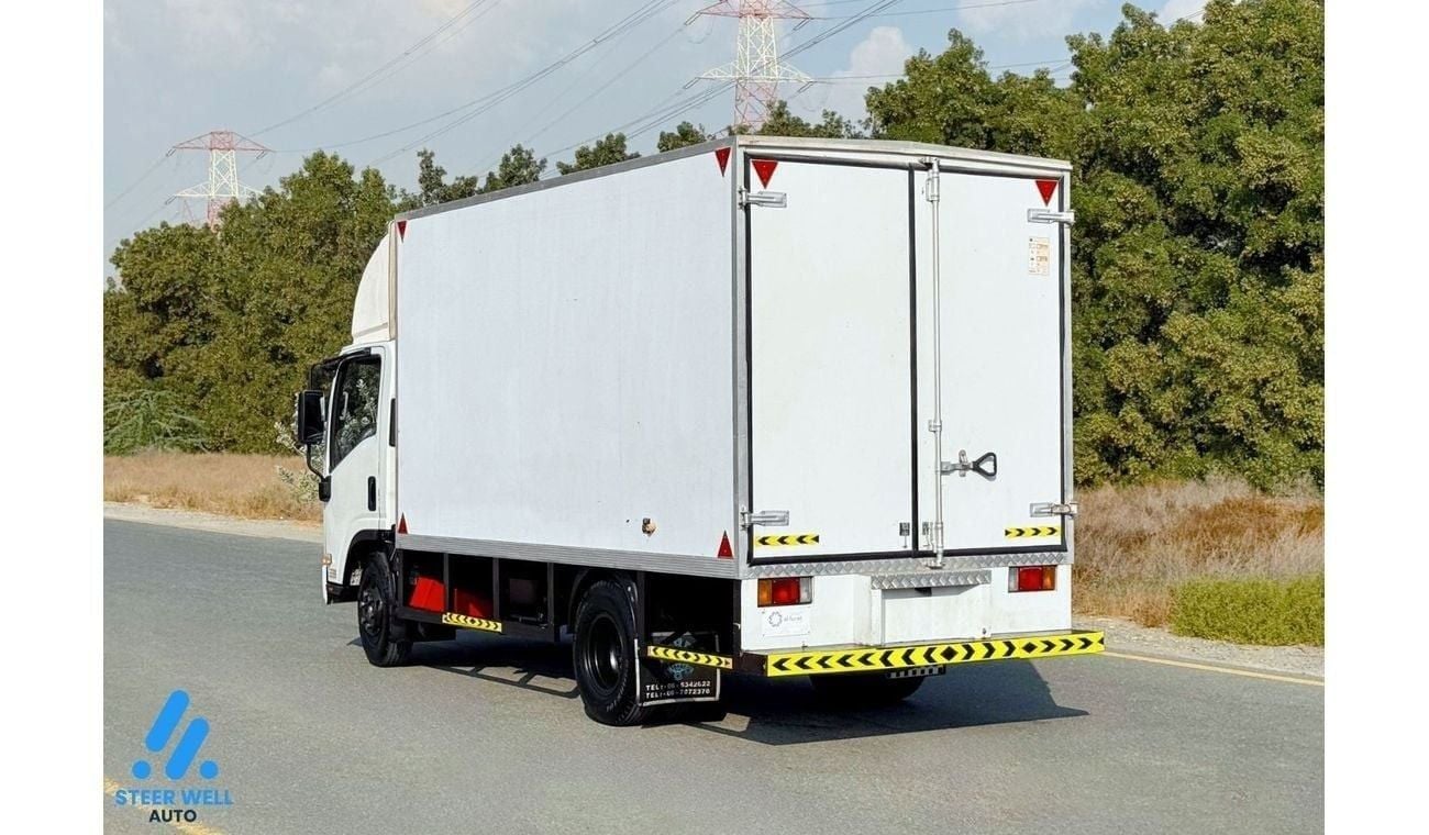 إيسوزو NPR Euro 4 Insulated Box | 3.0L RWD Diesel MT | Reliable Performance | GCC | Book Now!