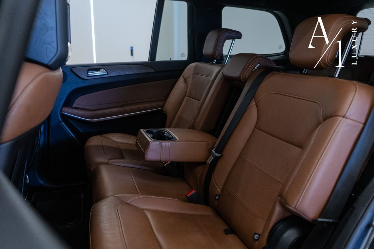 Mercedes-Benz GLS 500 Std 4.7L 2017 Mercedes Benz GLS500 4MATIC, Full Service History, Fully Loaded, 7 Seater, GCC