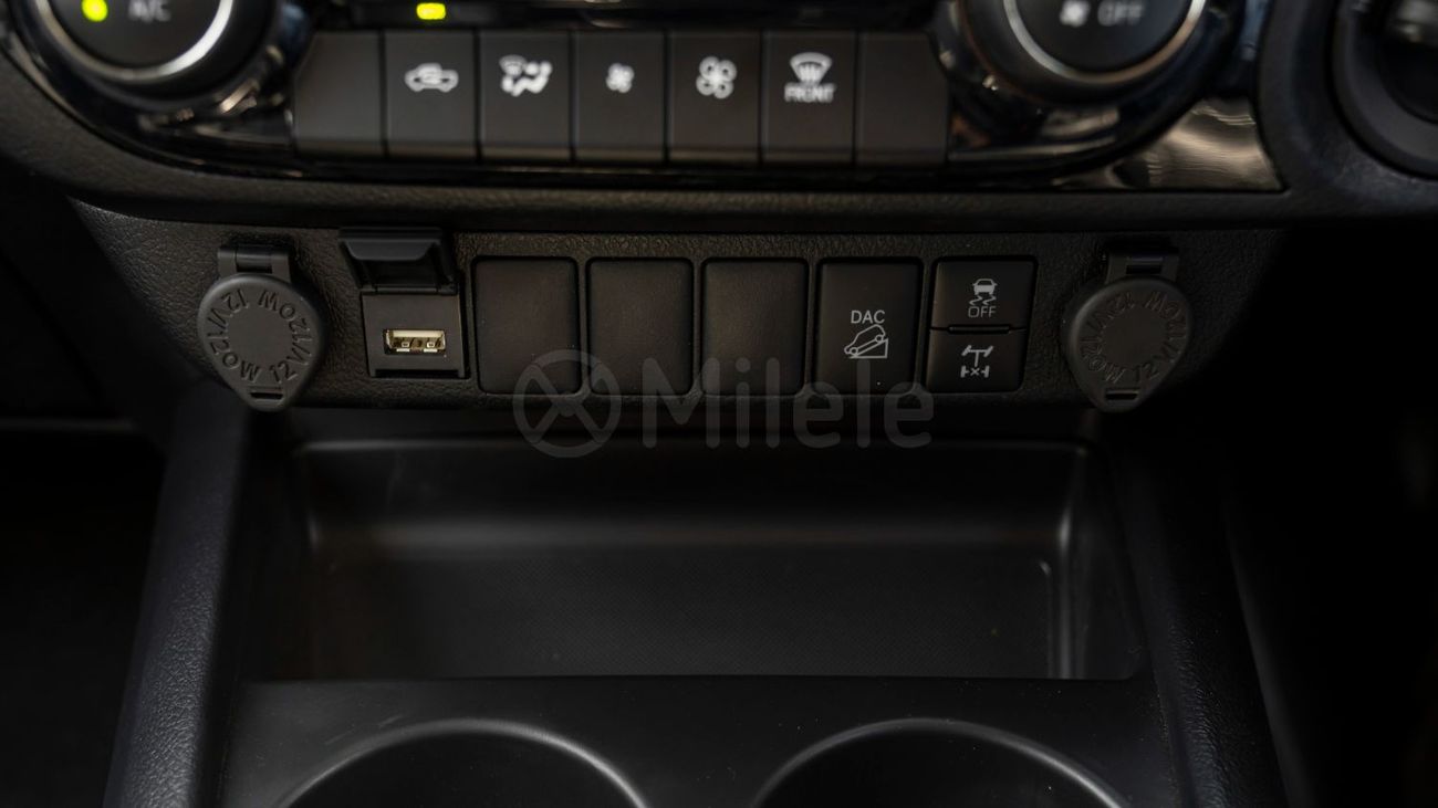 تويوتا هيلوكس (RHD) TOYOTA HILUX DC | EXPORT ONLY