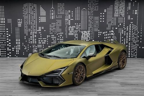 Lamborghini Revuelto