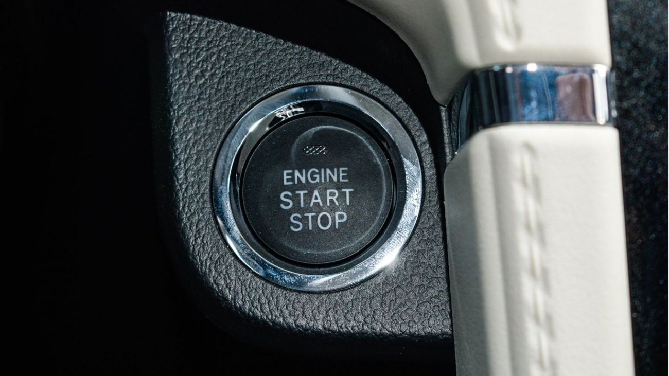 Toyota Rush ECT0018 - Toyota Rush G - 1.5L Petrol Auto - Red