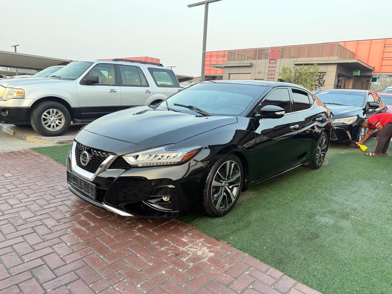 Nissan Maxima SL smart entry and push-button start